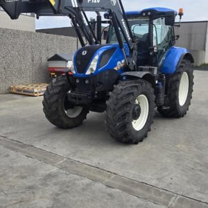 New Holland T7.175 avec chargeur
